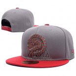 Gorra Atlanta Hawks Gris Rojo