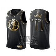 Camiseta Golden Edition Dallas Mavericks Luka Doncic NO 77 Negro