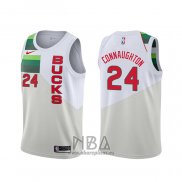 Camiseta Milwaukee Bucks Pat Connaughton NO 24 Earned Blanco